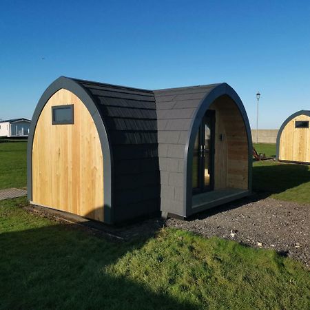 Отель Camping Pods, Seaview Holiday Park Уитстабл Экстерьер фото